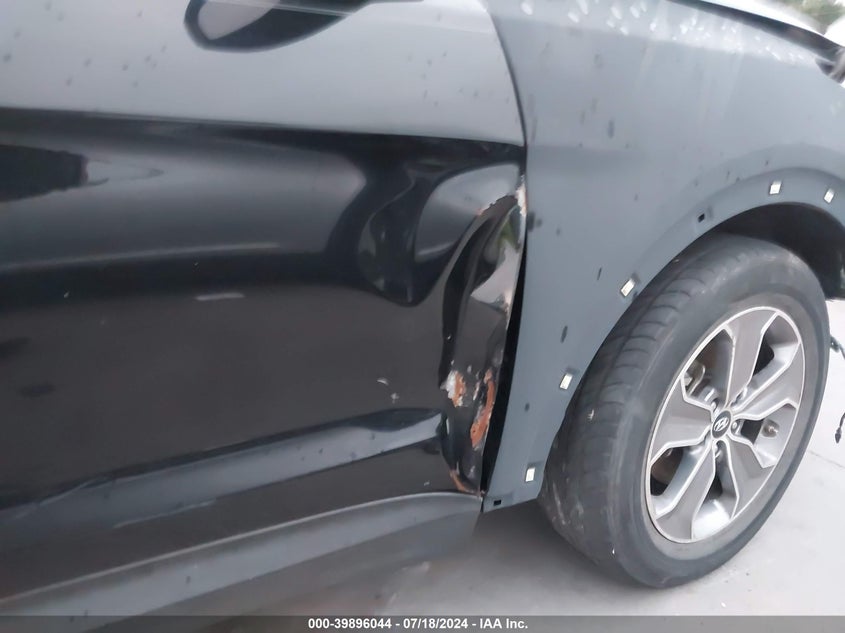 2016 Hyundai Santa Fe Se VIN: KM8SM4HF1GU158911 Lot: 39896044