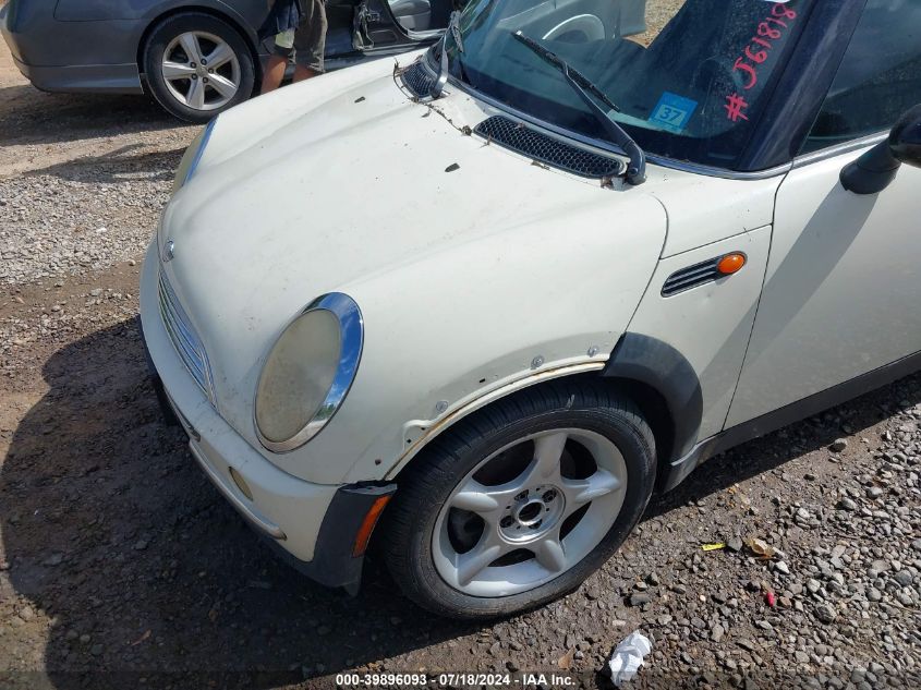 2004 Mini Cooper VIN: WMWRC33494TJ61818 Lot: 39896093