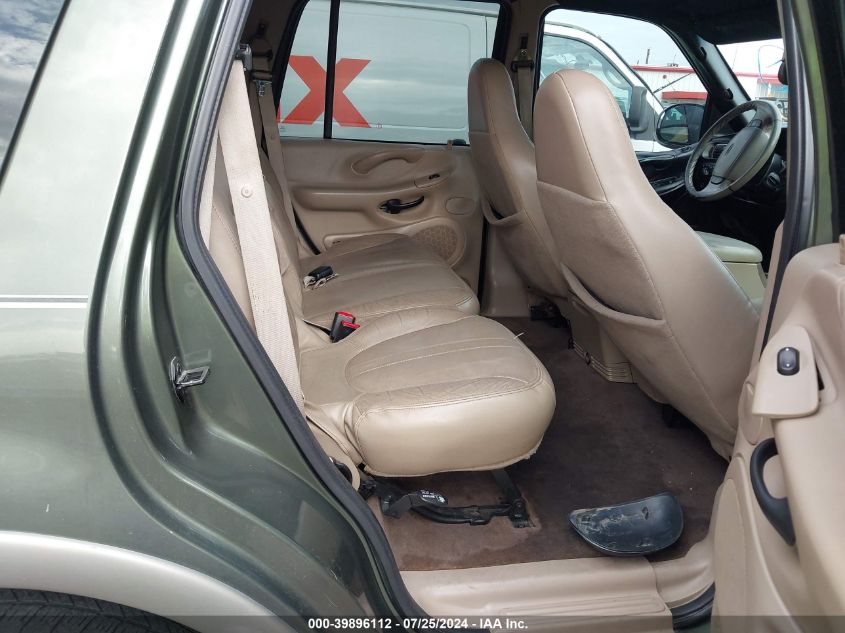 2001 Ford Expedition Eddie Bauer VIN: 1FMPU18L41LA13028 Lot: 39896112