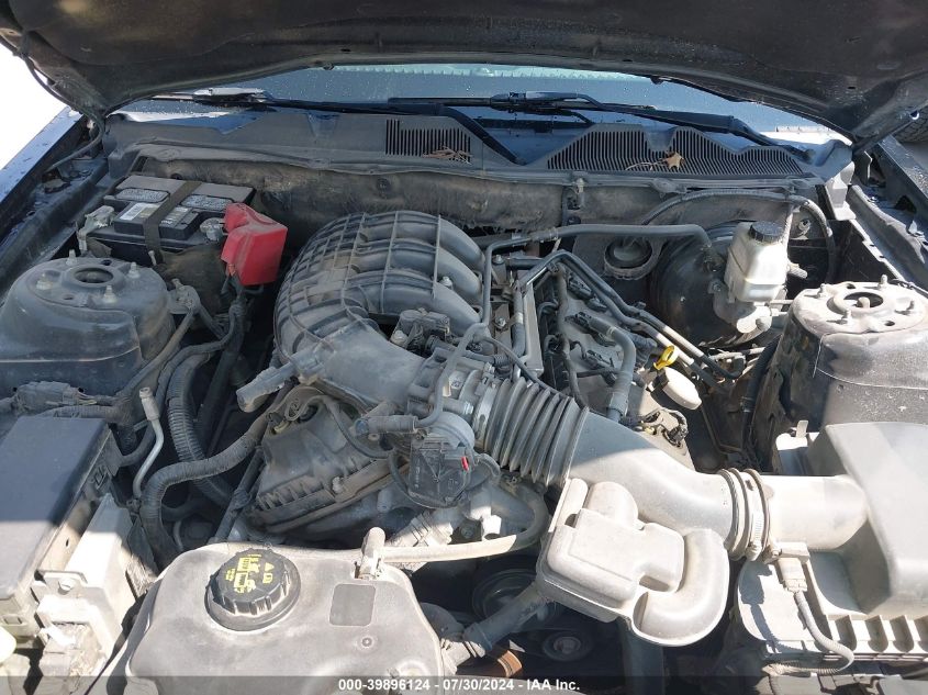 2011 Ford Mustang V6 Premium VIN: 1ZVBP8AMXB5103613 Lot: 39896124