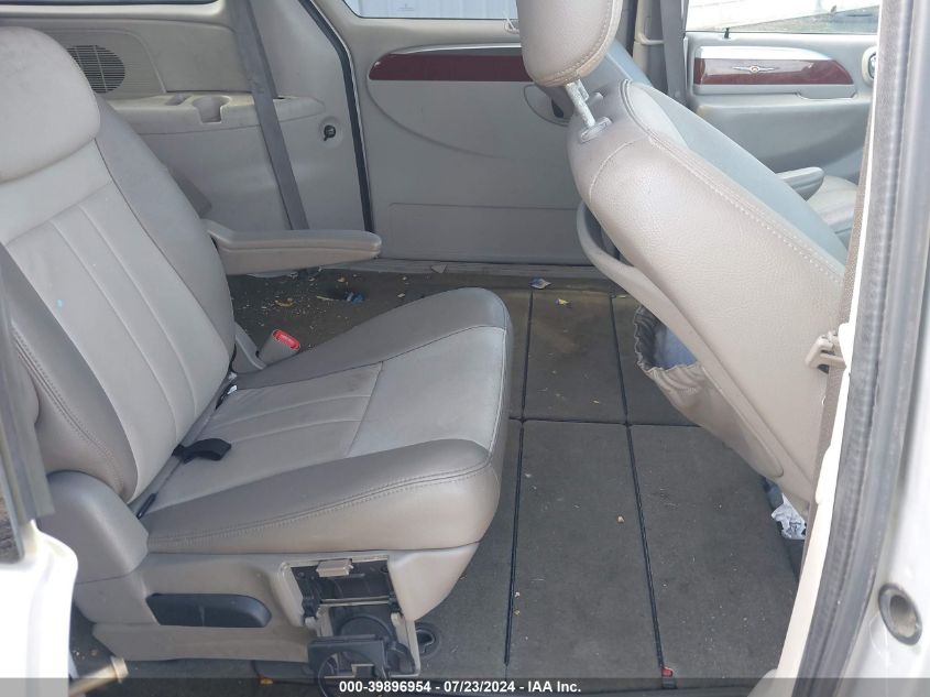 2007 Chrysler Town & Country Touring VIN: 2A4GP54L87R152484 Lot: 39896954