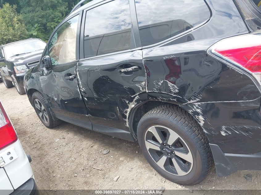 2018 Subaru Forester 2.5I Premium VIN: JF2SJAEC6JG598085 Lot: 39897027