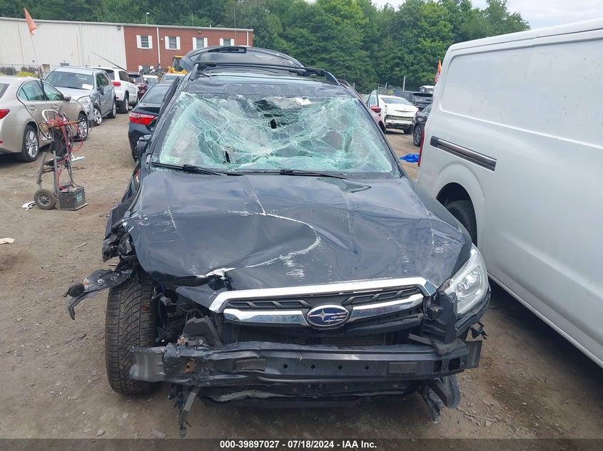 2018 Subaru Forester 2.5I Premium VIN: JF2SJAEC6JG598085 Lot: 39897027