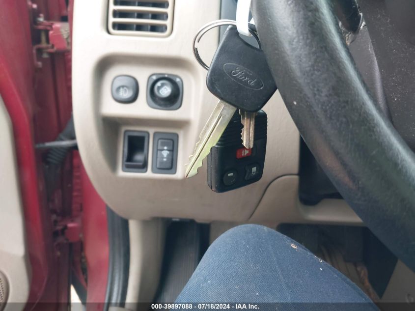 2004 Ford Escape Xlt VIN: 1FMYU93184DA12598 Lot: 39897088