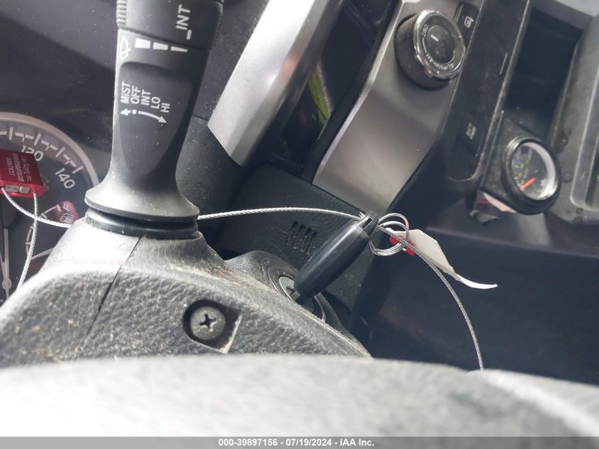 2017 Toyota Tacoma Sr5 V6 VIN: 5TFSZ5AN0HX078447 Lot: 39897156