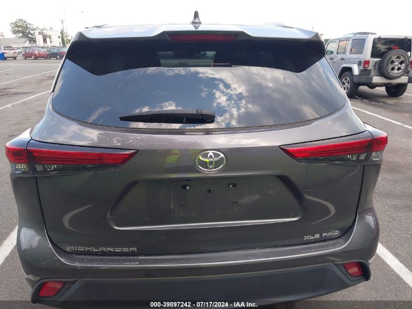 2022 Toyota Highlander Xle VIN: 5TDGZRBH5NS559818 Lot: 39897242