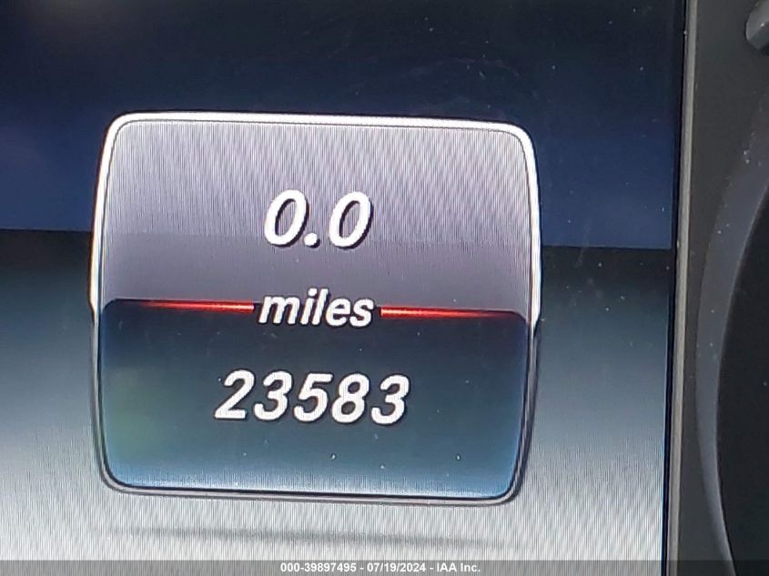 2017 Mercedes-Benz C 300 4Matic/Luxury 4Matic/Sport 4Matic VIN: 55SWF4KB8HU220058 Lot: 39897495