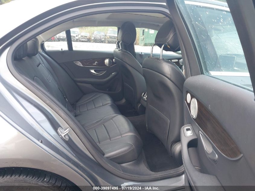 2017 Mercedes-Benz C 300 4Matic/Luxury 4Matic/Sport 4Matic VIN: 55SWF4KB8HU220058 Lot: 39897495