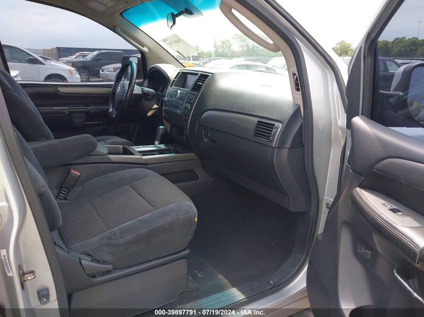 2010 Nissan Armada Se/Titanium/Platinum VIN: 5N1BA0ND6AN613564 Lot: 39897791