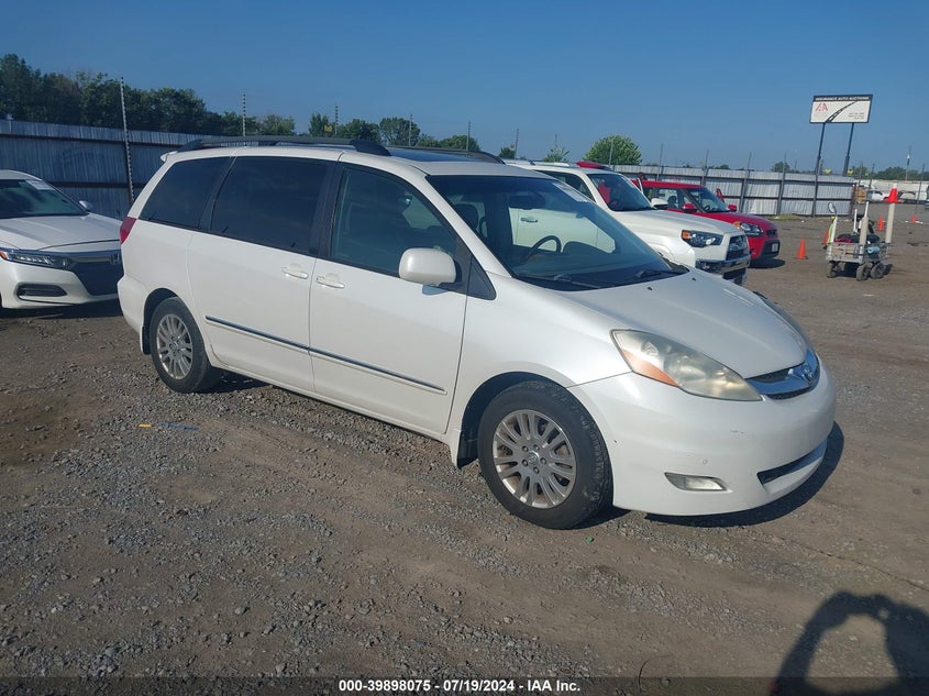 2007 TOYOTA SIENNA