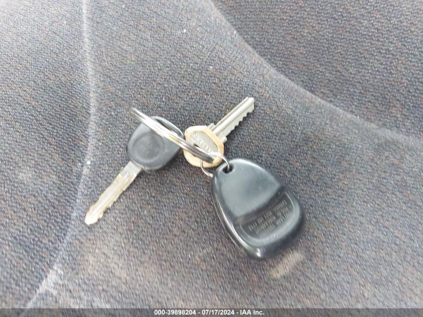 2002 GMC Sierra 2500Hd Sle VIN: 1GTHK23G52F104162 Lot: 39898204