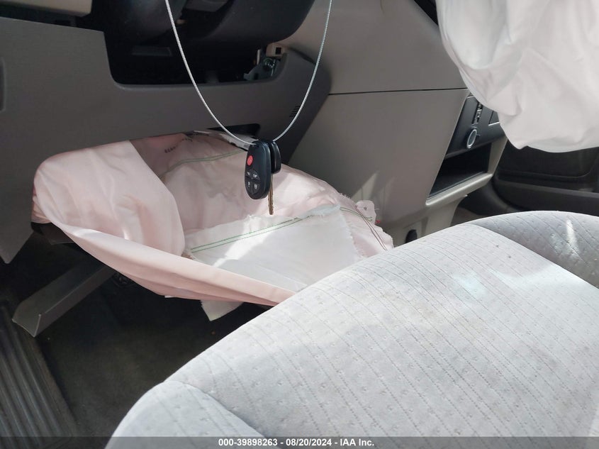 2015 Toyota Sienna Le 8 Passenger VIN: 5TDKK3DC8FS571301 Lot: 39898263