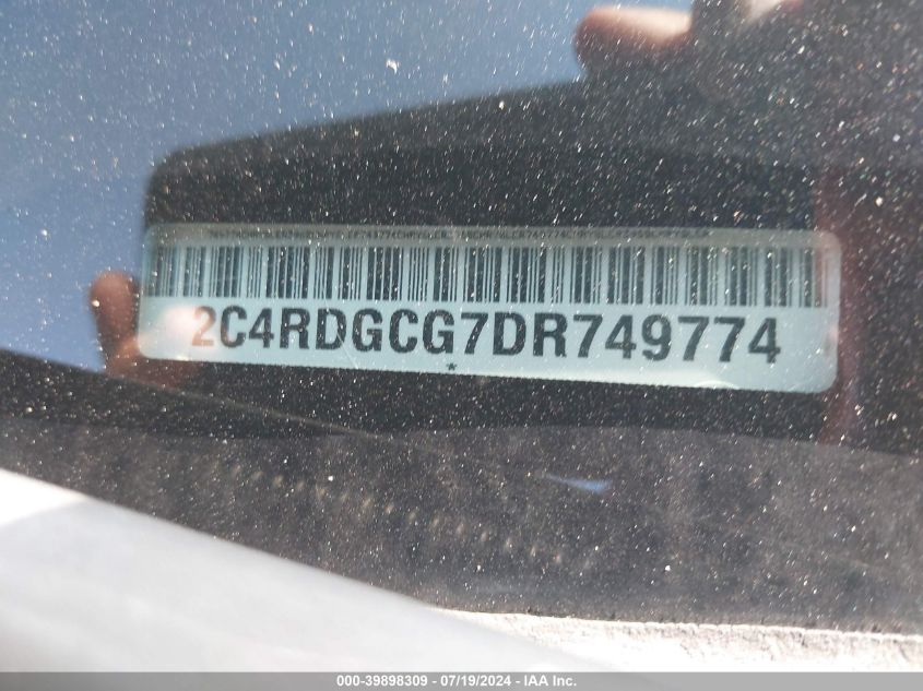 2013 Dodge Grand Caravan Sxt VIN: 2C4RDGCG7DR749774 Lot: 39898309