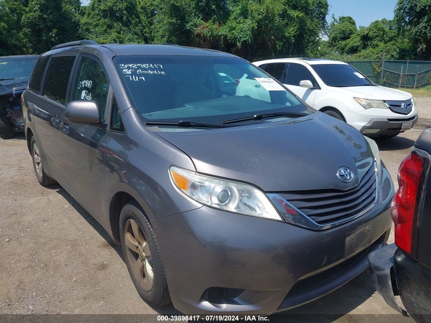 2015 Toyota Sienna Le 8 Passenger VIN: 5TDKK3DC4FS557489 Lot: 39898417