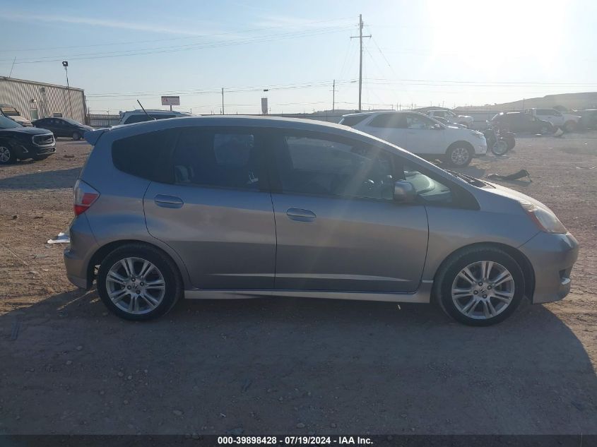 2009 Honda Fit Sport VIN: JHMGE88449C001233 Lot: 39898428