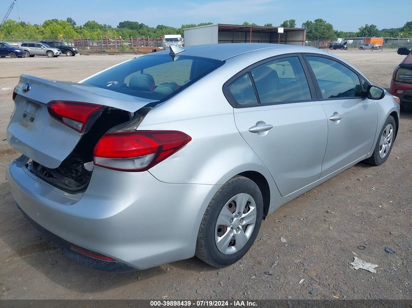 2017 KIA FORTE LX - 3KPFK4A74HE092692