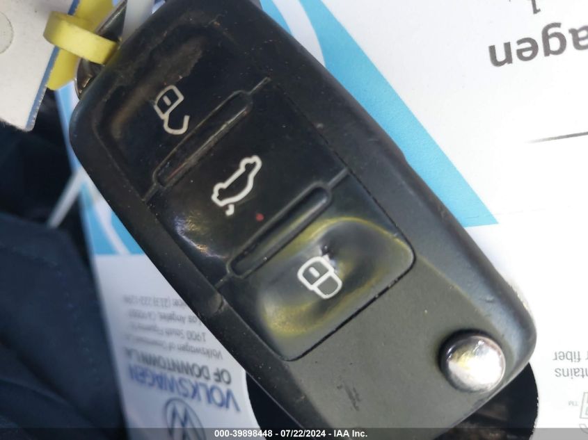 2012 Volkswagen Beetle 2.5L VIN: 3VWJP7AT0CM665481 Lot: 39898448