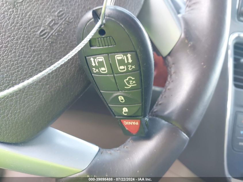 2013 Chrysler Town & Country Touring VIN: 2C4RC1BG3DR734352 Lot: 39898488