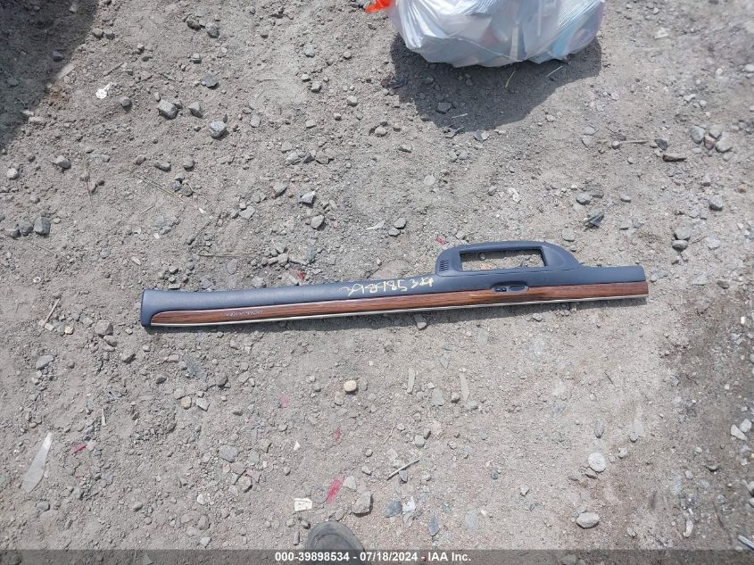 1997 Ford Crown Victoria Lx VIN: 2FALP74WXVX227677 Lot: 39898534