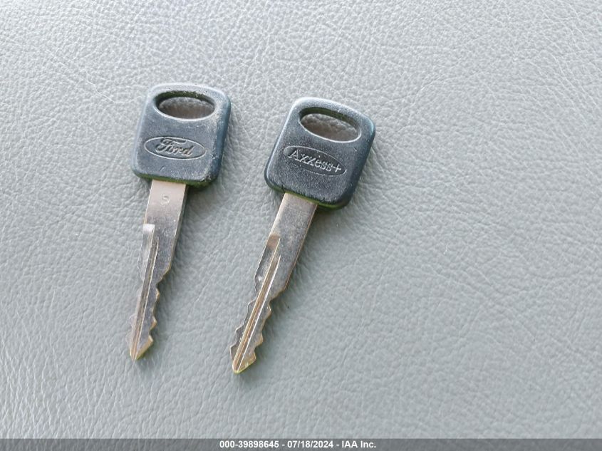 2004 Ford F-350 Lariat/Xl/Xlt VIN: 1FTSW31P24EA78213 Lot: 39898645