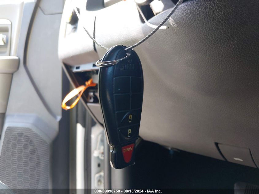 2019 Ram 1500 Classic Slt 4X2 6'4 Box VIN: 1C6RR6TT1KS572134 Lot: 39898750