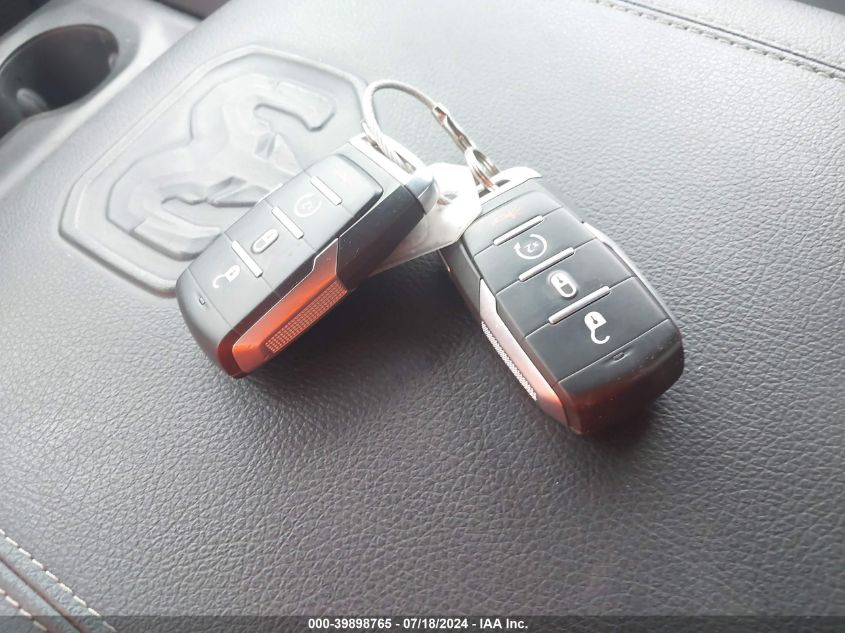 2024 Ram 1500 Laramie VIN: 1C6RREJT8RN220660 Lot: 39898765