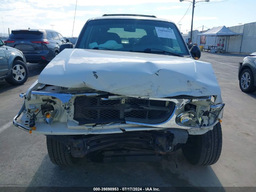 1999 Ford Explorer Eddie Bauer/Limited/Xlt VIN: 1FMZU34EXXZB52615 Lot: 39898953