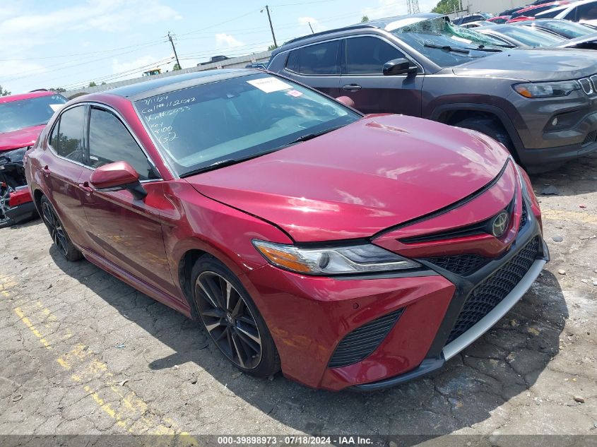 4T1B61HK1JU526033 2018 Toyota Camry Xse