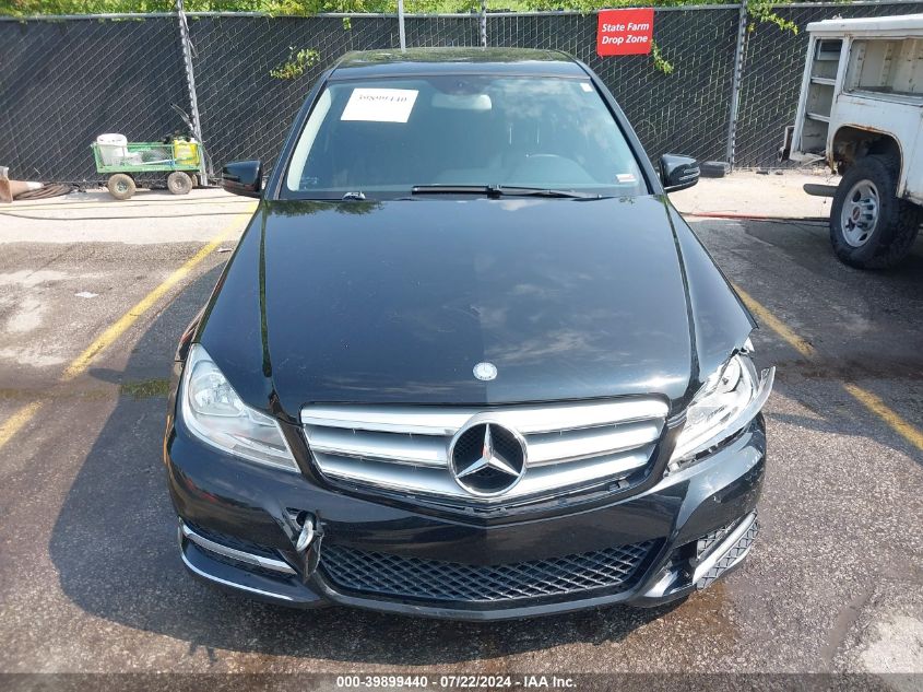 2012 Mercedes-Benz C 300 Luxury 4Matic/Sport 4Matic VIN: WDDGF8BB5CF859182 Lot: 39899440