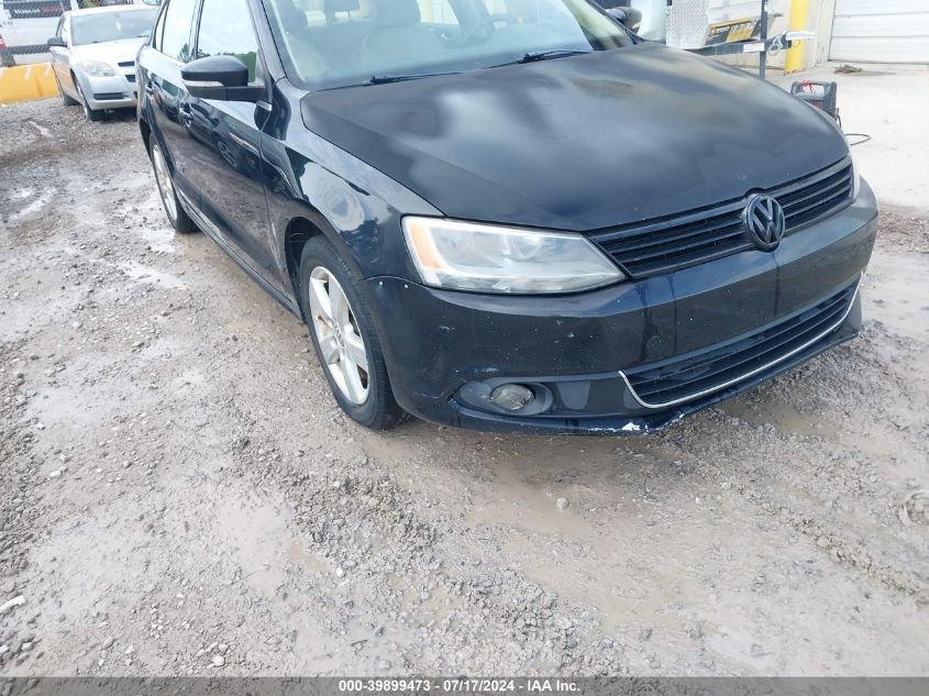 2011 Volkswagen Jetta 2.5L Sel VIN: 3VWLX7AJ9BM332198 Lot: 39899473