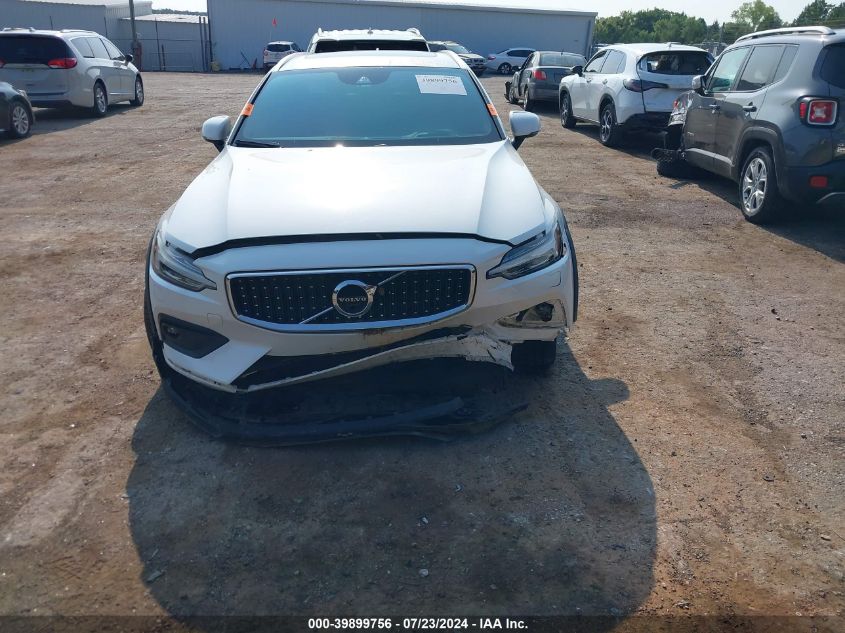 2020 Volvo V60 Cross Country T5 Momentum VIN: YV4102WK2L1038110 Lot: 39899756