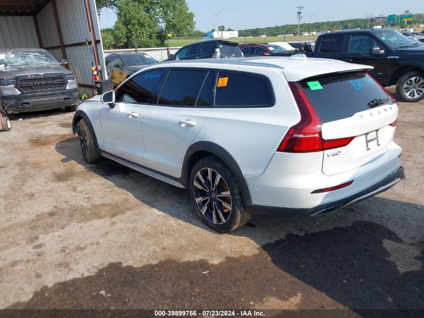 2020 Volvo V60 Cross Country T5 Momentum VIN: YV4102WK2L1038110 Lot: 39899756