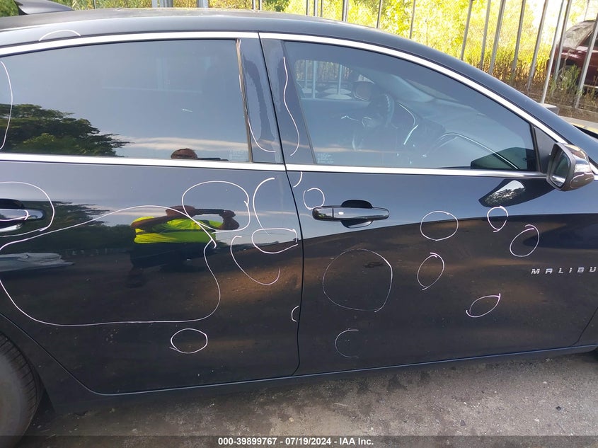 2017 Chevrolet Malibu 1Lt VIN: 1G1ZE5ST0HF225582 Lot: 39899767