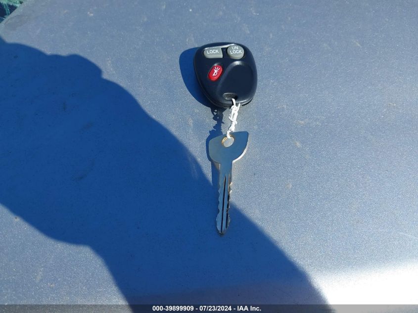 2001 Chevrolet Tahoe C1500 VIN: 1GNEC13T11R174611 Lot: 39899909