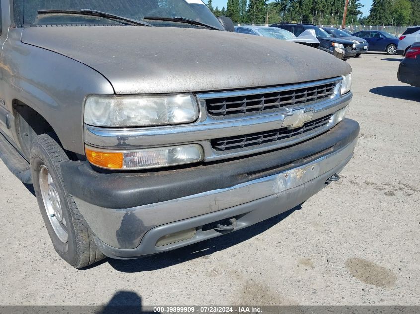 2001 Chevrolet Tahoe C1500 VIN: 1GNEC13T11R174611 Lot: 39899909