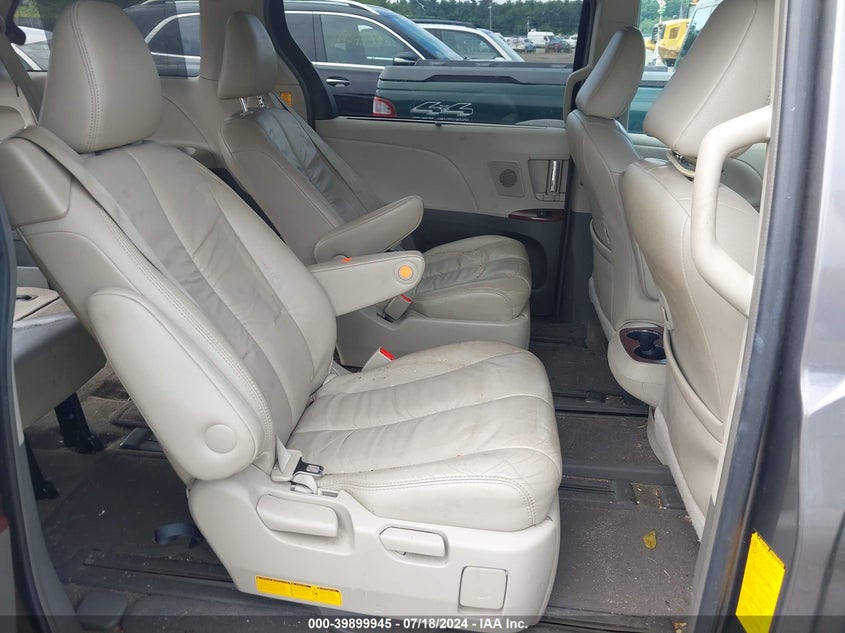 2011 Toyota Sienna Xle VIN: 5TDDK3DC7BS027844 Lot: 39899945