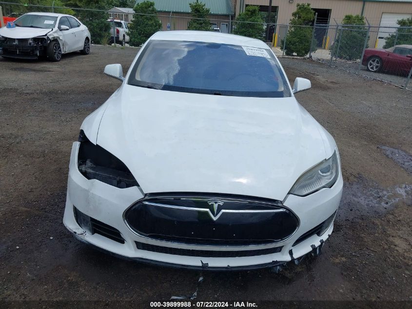 2013 Tesla Model S VIN: 5YJSA1CG9DFP03723 Lot: 39899988