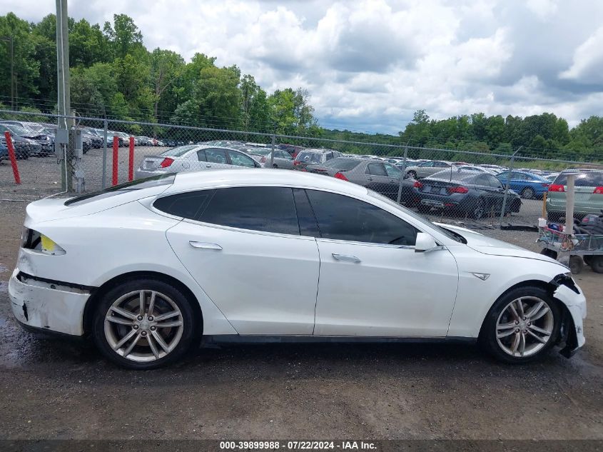 2013 Tesla Model S VIN: 5YJSA1CG9DFP03723 Lot: 39899988