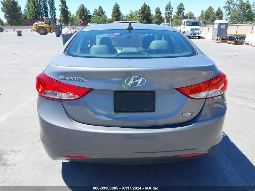 2012 Hyundai Elantra Limited VIN: 5NPDH4AE5CH090930 Lot: 39900005