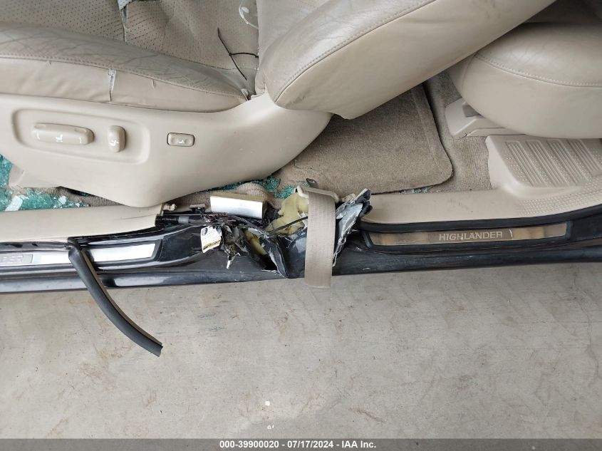 2004 Toyota Highlander Limited V6 VIN: JTEEP21A040045848 Lot: 39900020