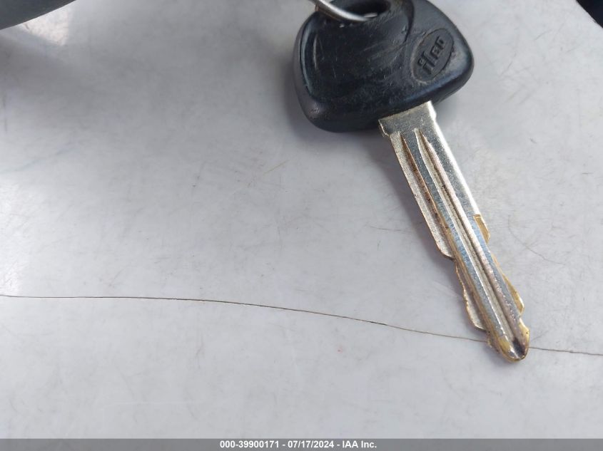 2010 Kia Forte Lx VIN: KNAFT4A2XA5875211 Lot: 39900171