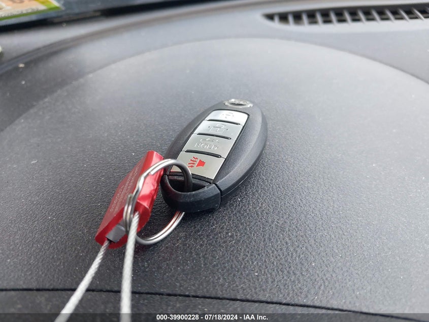 2013 Nissan Versa 1.6 Sl VIN: 3N1CN7AP9DL820950 Lot: 39900228