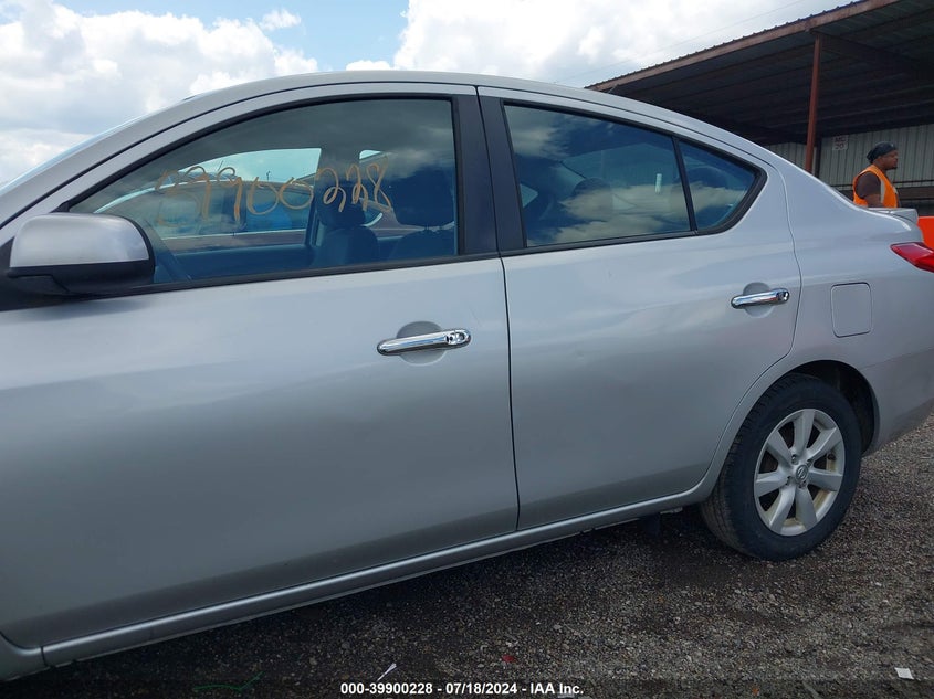 2013 Nissan Versa 1.6 Sl VIN: 3N1CN7AP9DL820950 Lot: 39900228