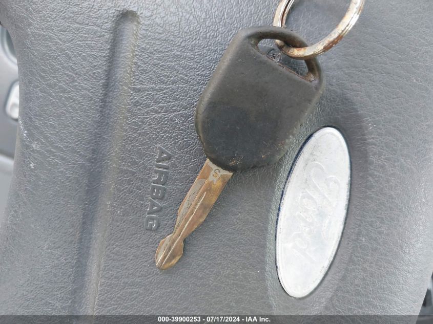 2004 Ford Expedition Nbx/Xlt VIN: 1FMFU16L54LB52684 Lot: 39900253