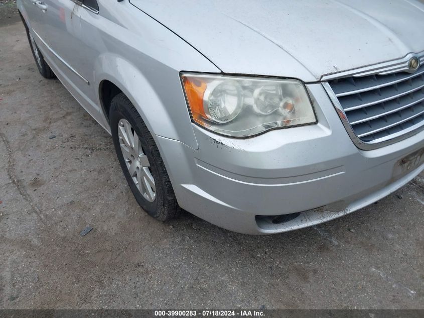 2010 Chrysler Town & Country Touring VIN: 2A4RR5D16AR126040 Lot: 39900283