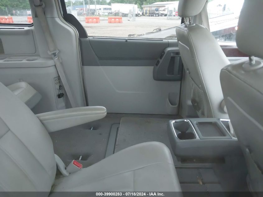 2010 Chrysler Town & Country Touring VIN: 2A4RR5D16AR126040 Lot: 39900283