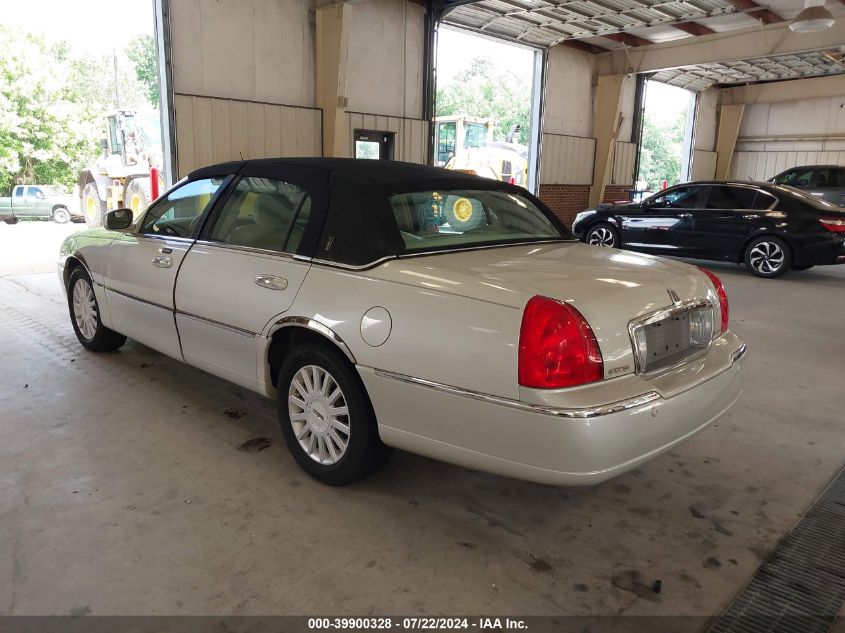 1LNHM81WX5Y636387 | 2005 LINCOLN TOWN CAR