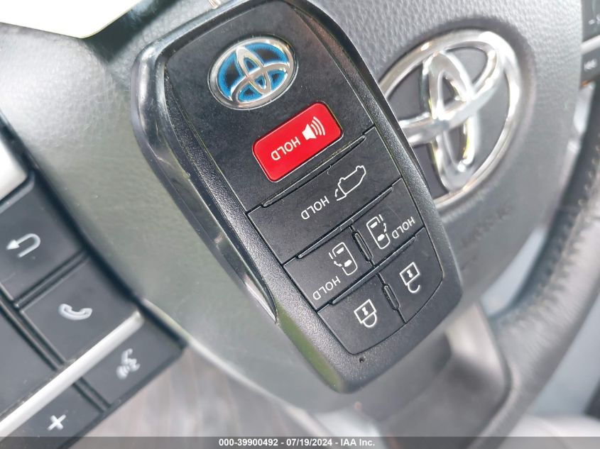 2021 Toyota Sienna Xle VIN: 5TDJRKEC1MS046402 Lot: 39900492