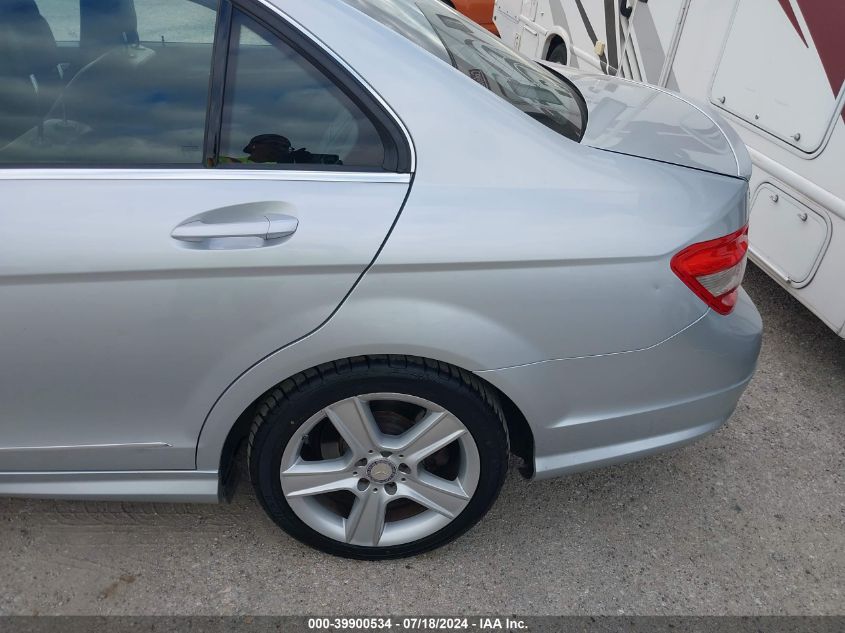 2011 Mercedes-Benz C 300 VIN: WDDGF8BB2BR135589 Lot: 39900534