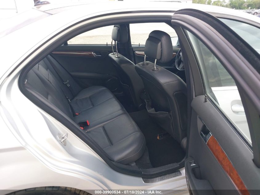 2011 Mercedes-Benz C 300 VIN: WDDGF8BB2BR135589 Lot: 39900534